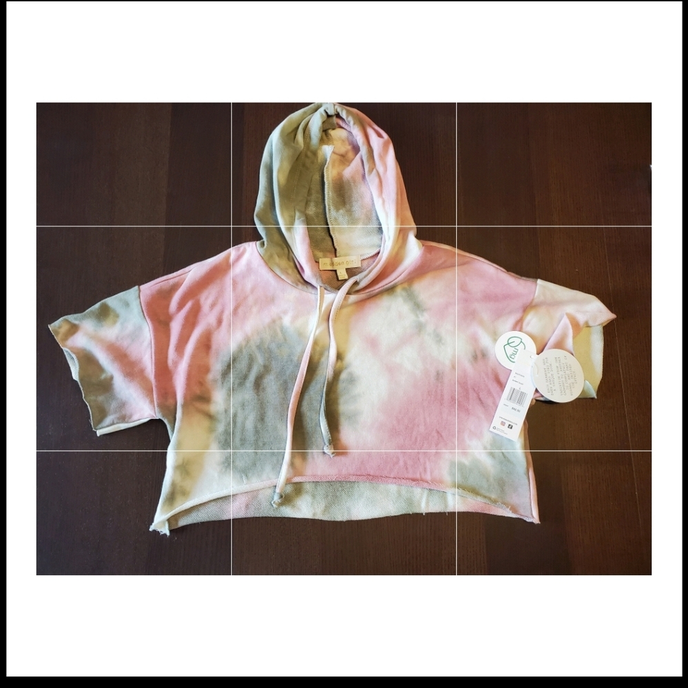 New Madden Girl cropped tie dye hoodie.Size Large